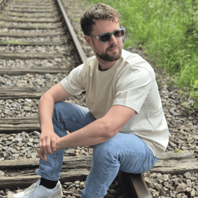 T Shirt Dare Raw Uniseks 1